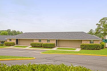 Deer Wood Apartments - Statesboro, GA