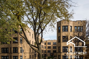 3819 N Greenview Ave unit 2S - Chicago, IL