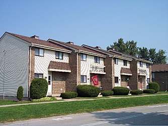 Hidden Creek Townhomes And Apartments - Rochester, NY