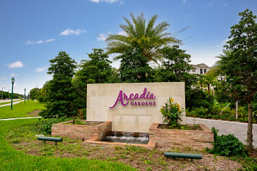 Arcadia Gardens 55+ Apartments - Palm Beach Gardens, FL