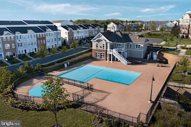 1201 English Ln - Sayreville, NJ