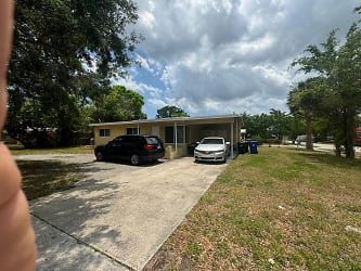 1218 NW 14th Ct - Fort Lauderdale, FL