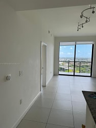5350 NW 84th Ave #1805 - Doral, FL
