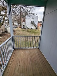 136 S 8th St #2ND - Easton, PA