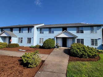 590 Hatton Ln - Junction City, OR