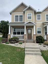 10613 Waterford Rd - Traverse City, MI
