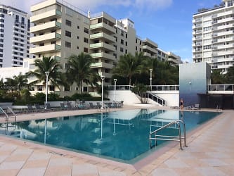 100 Lincoln Rd #719 - Miami Beach, FL