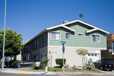 3111 Meade Avenue Apartments - San Diego, CA