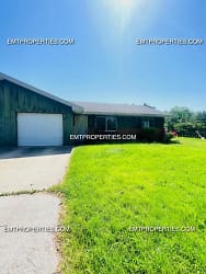 3026 Meister Rd - Lorain, OH