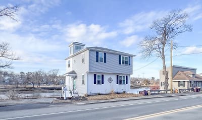 194 Commercial St #SF - Weymouth, MA