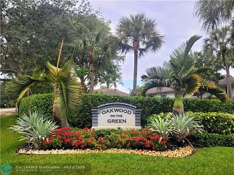 9847 Riverside Dr #9847 - Coral Springs, FL