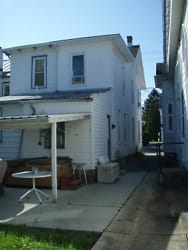 65 W Main St - Newmanstown, PA
