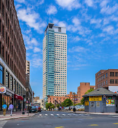 Hartford 21 Apartments - Hartford, CT