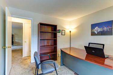 Parkview Manor Apartments - Fairview Park, OH