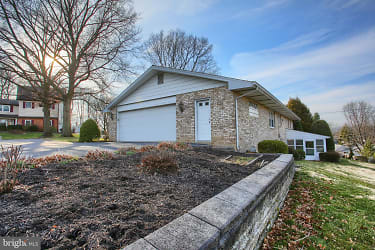 509 Gale Rd - Camp Hill, PA
