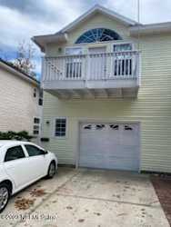 126 Seminole Rd - Atlantic Beach, FL
