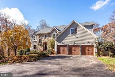 15806 Old Waterford Rd Apartments - Paeonian Springs, VA