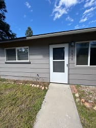 5408 Helen Ct - Florence, MT
