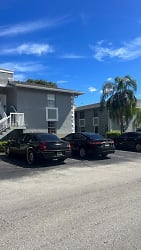 478 NE 210th Cir Terrace - Miami, FL