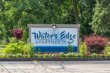 Water's Edge Apartments - South Lyon, MI