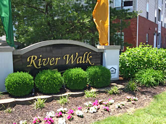 River Walk Apartments - Lafayette, IN