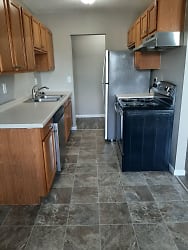 Gervais Lakes Apts - Family & Pet Friendly At An Affordable Price Apartments - Vadnais Heights, MN