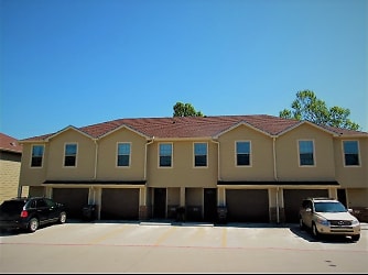 10001 Panther Way unit 708 - Woodway, TX