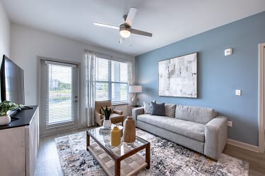 The Pointe At Palm Bay Apartments - Palm Bay, FL