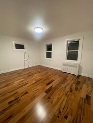 20-51 27th St unit 1 - Queens, NY