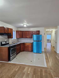 195-25 Woodhull Ave #3RD - Queens, NY