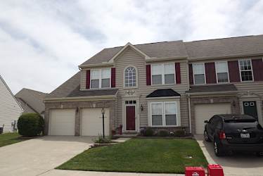 2638 Congressional Circle - Dayton, OH