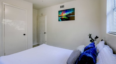 Room For Rent - Safety Harbor, FL