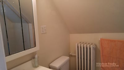 138 Sycamore St unit 6 - Somerville, MA