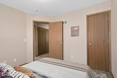 1100-1311 George Court Apartments - Lawrence, KS