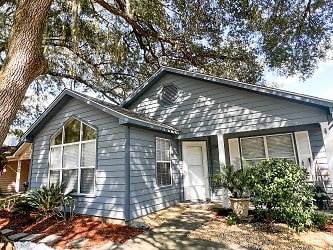 948 Oyster Cove Rd - Beaufort, SC