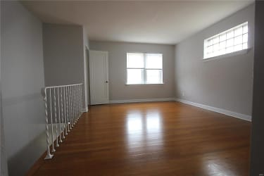 3339 Lawn Ave #2FLOOR - undefined, undefined