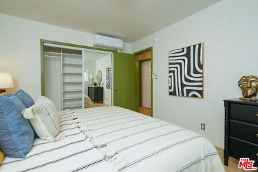 6615 Franklin Ave unit S2 - Los Angeles, CA