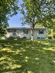 5 SW 400th Rd - Warrensburg, MO