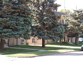 Arnolds Park Apartments - Sioux Falls, SD