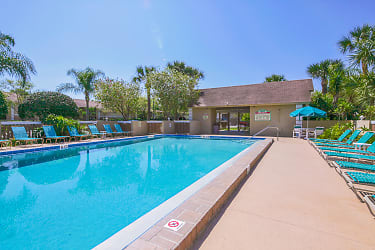 Country Gardens Apartments - Palm Bay, FL