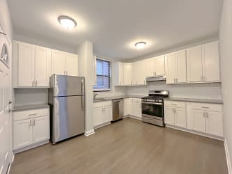 3933 N Keeler Ave unit 1W - Chicago, IL