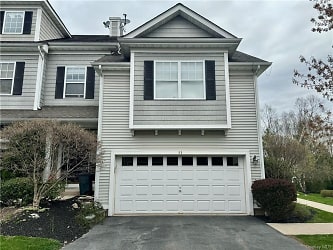 33 Putters Way - Middletown, NY