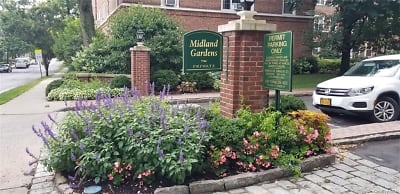 6 Midland Gardens 5 D Apartments - Bronxville, NY