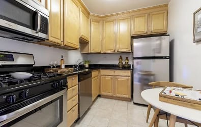 5480 Wisconsin Ave unit 1705 - Chevy Chase, MD