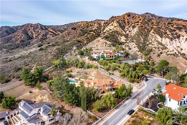 227 Saddlebow Rd - Bell Canyon, CA