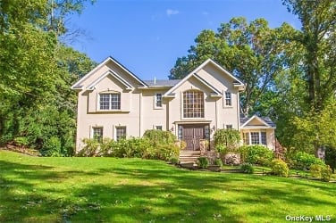 12 The Intervale - Roslyn, NY