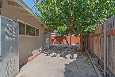 6446 Gage Ave - Bell Gardens, CA