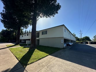 1790 School St - Anderson, CA