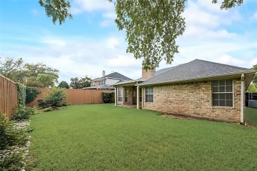 573 Homewood Dr - Coppell, TX
