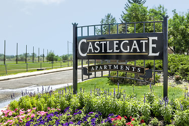 Castlegate Apartments - Arvada, CO